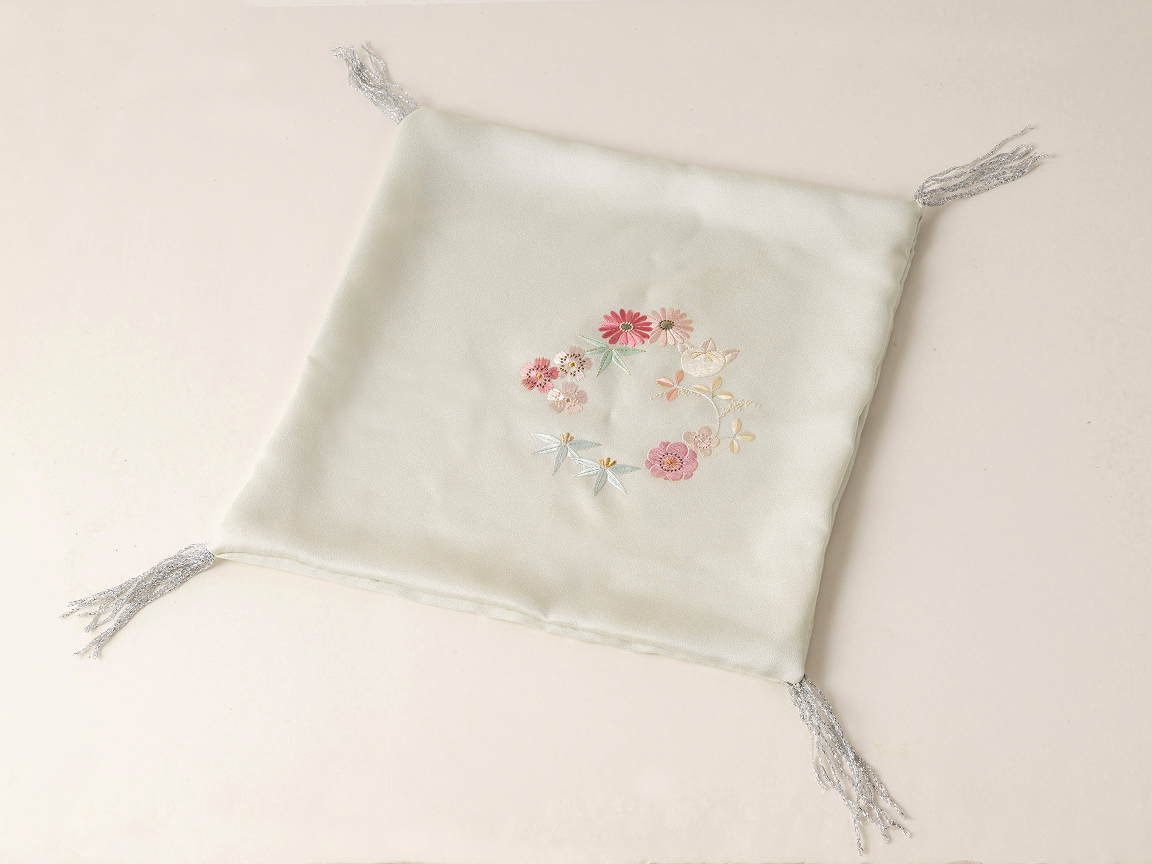 日本刺繍掛けふくさ